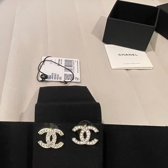 SOLD Chanel CC Gold/Crystal Earrings/ Studs  21B - New! - Picture 6 of 10